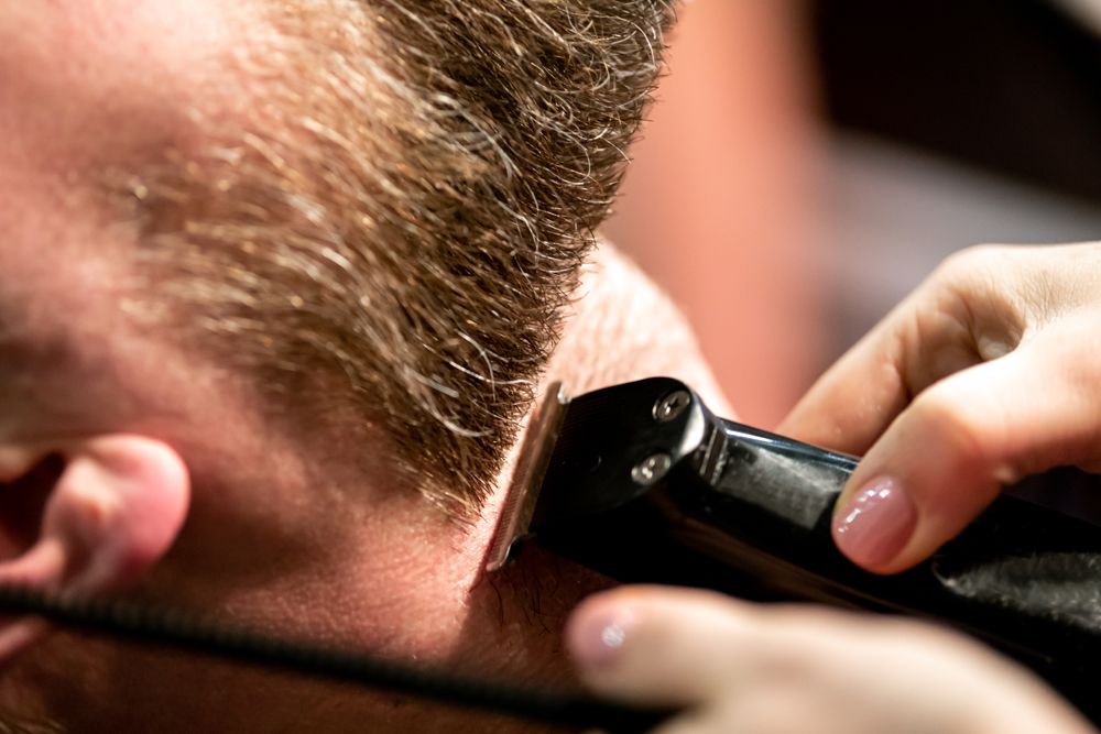 A RELIABLE GUIDE FOR BUYING HAIR CLIPPER AND TRIMMER