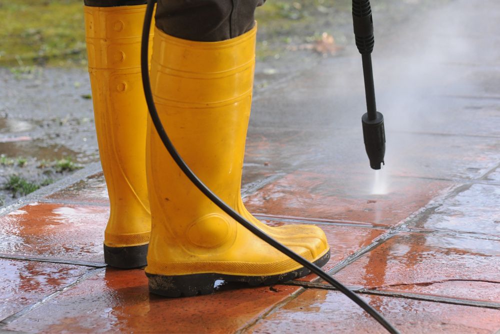 TIPS TO BE CONSIDERED WHILE BUYING A PRESSURE WASHER