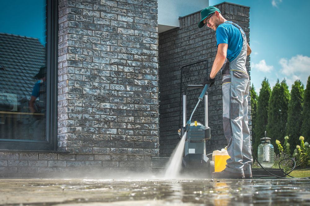 TIPS TO BE CONSIDERED WHILE BUYING A PRESSURE WASHER
